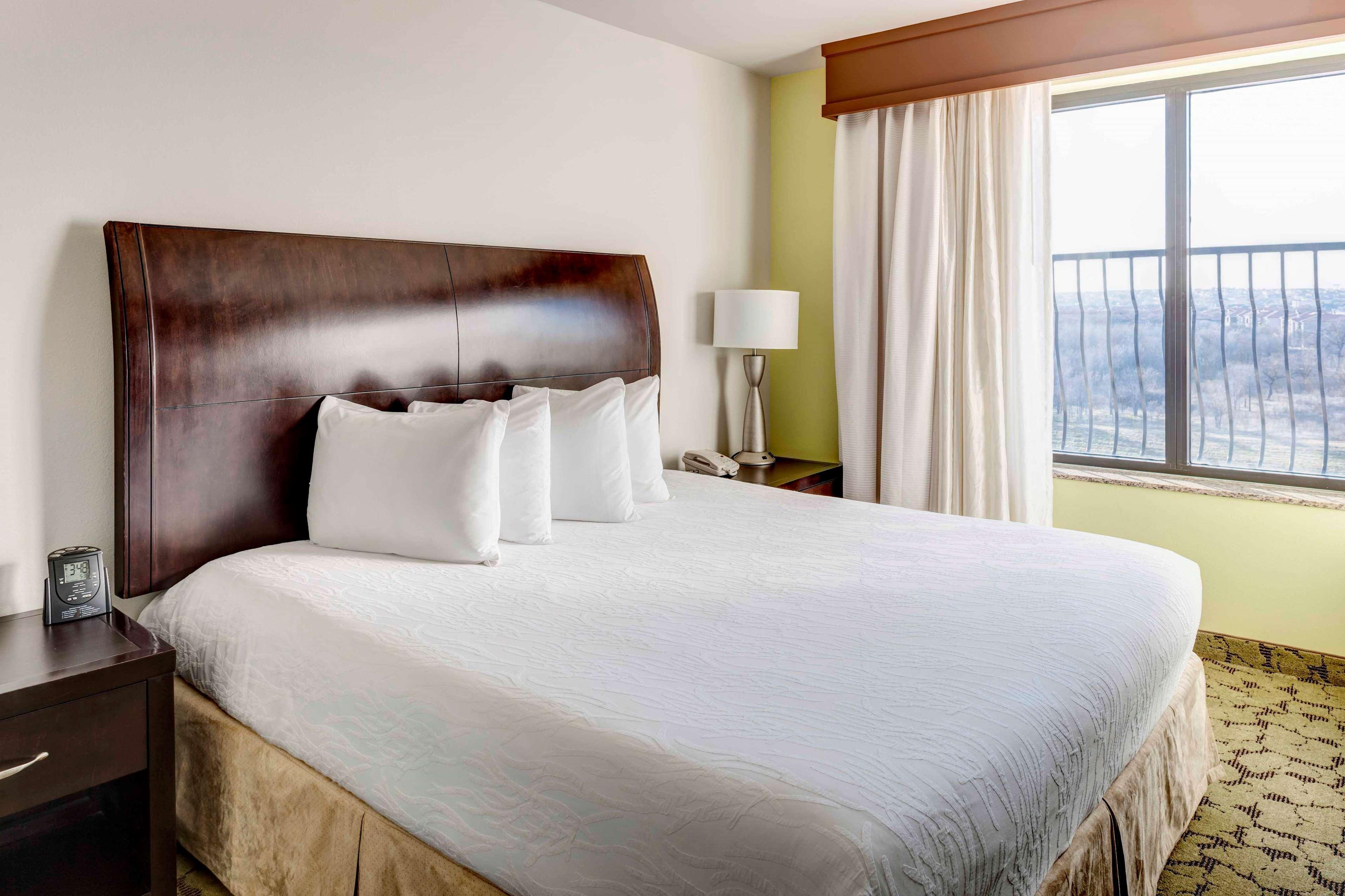 Hilton Garden Inn Dallas Льюисвилл Экстерьер фото