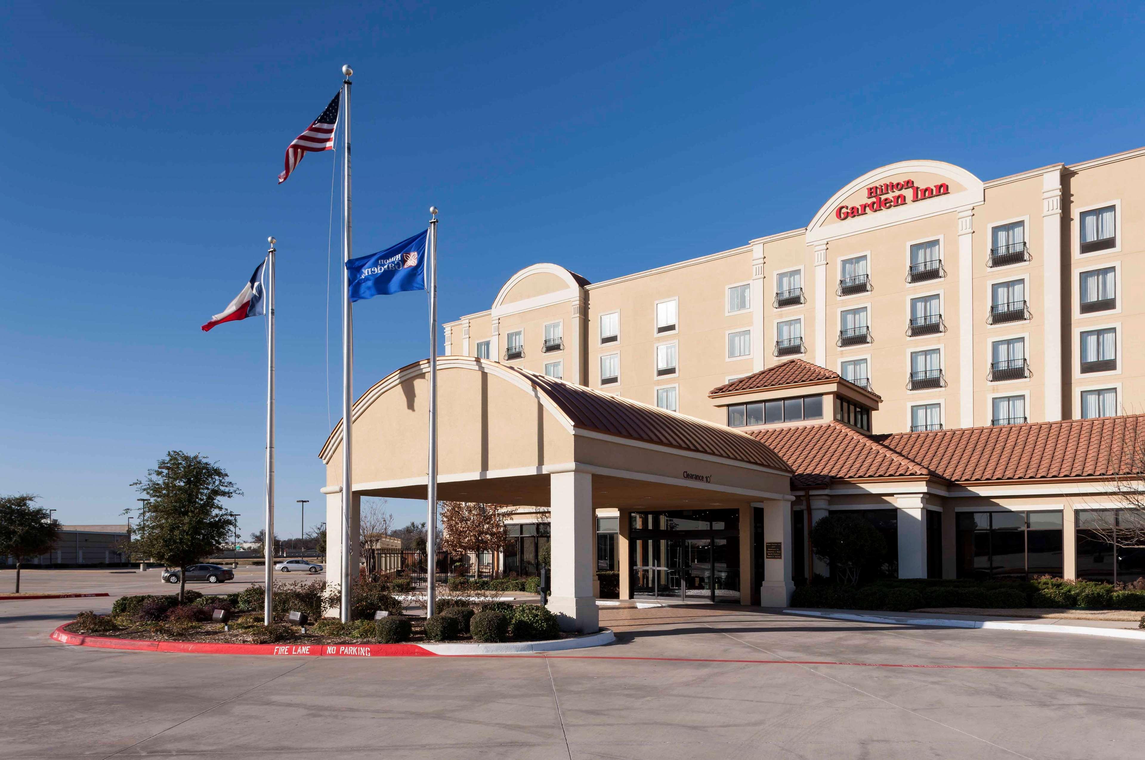 Hilton Garden Inn Dallas Льюисвилл Экстерьер фото