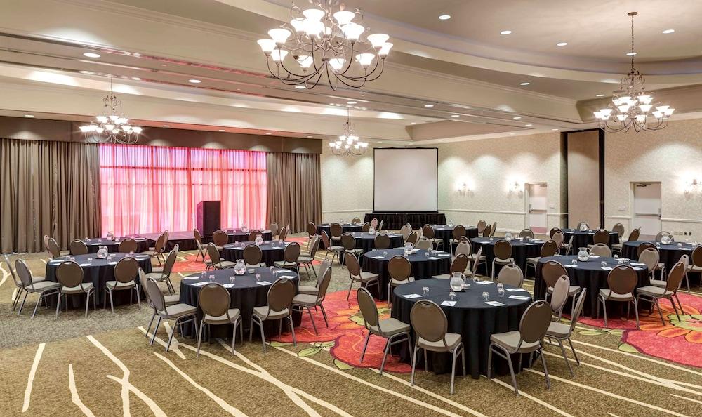 Hilton Garden Inn Dallas Льюисвилл Экстерьер фото